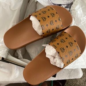 Brand new MCM Monogram Print slides size 36/6